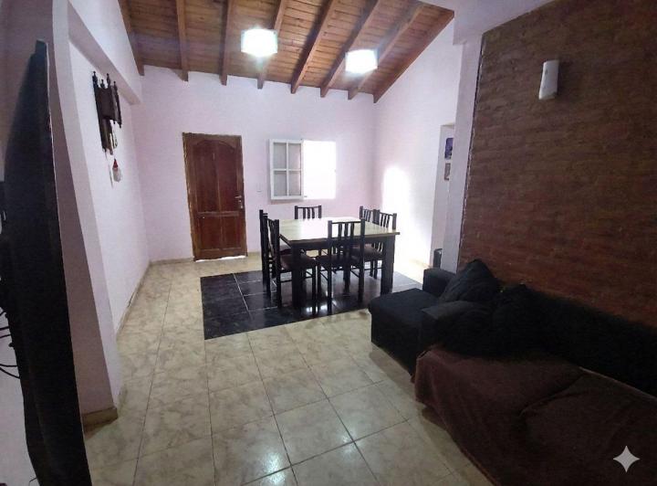 Casa · 127m² · 7 Ambientes · 1 Cochera