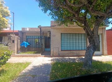 Casa · 54m² · 3 Ambientes · PH en Venta Entrada Independiente Tres Ambientes, San Justo
