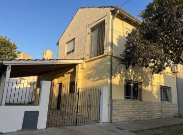 Casa · 28m² · 2 Ambientes · Casa Tipo PH 2 Amb. - Sin Expensas - Oportunidad Inversor