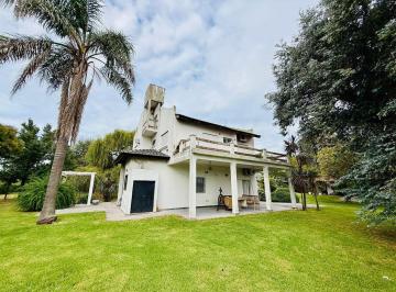 Casa · 220m² · 7 Ambientes · 1 Cochera · Casa Venta 7amb Barrio Cerrado Santa Maria Matheu