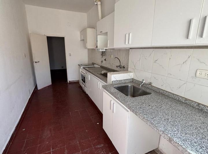 Casa · 1m² · 3 Ambientes