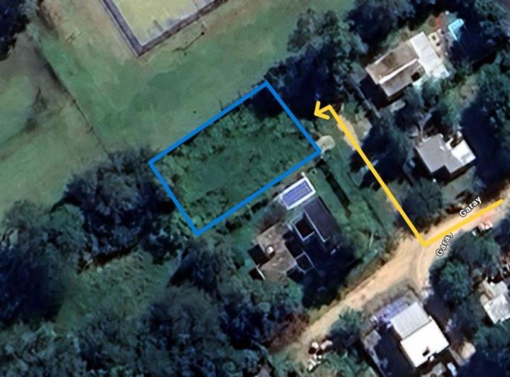 Terreno · 700m²