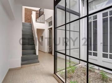 Casa · 69m² · 3 Ambientes · Venta /ph 3 Amb/parrilla y Terraza/sin Expensas/financiación.