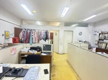 Depósito de 8 ambientes, Villa General Mitre · Excelente Deposito en Venta - Sobre 8,70 X 35 - 600 m² - Camarones 2000 - V. Gral. Mitre