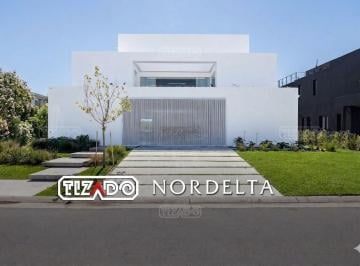 Casa · 539m² · 8 Ambientes · 1 Cochera · Casa en Alquiler en El Yacht, Nordelta, Tigre