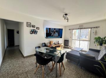 Departamento · 67m² · 3 Ambientes · Imperdible 3 Amb en El Centro de Lomas!