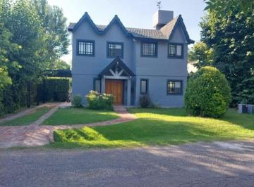 Casa de 5 ambientes, Campana · El Bosque Country Club Hermosa Casa Sobre 1 Lote 3 Dorm Ste Pileta Estado Impecable!