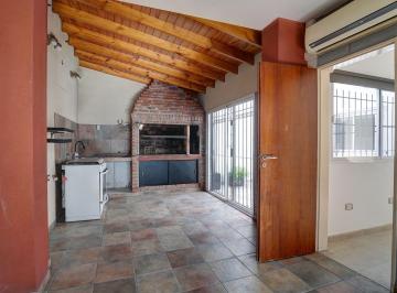 Casa · 162m² · 4 Ambientes · 1 Cochera · Venta Casa 4 Ambientes con Cochera en Villa Real