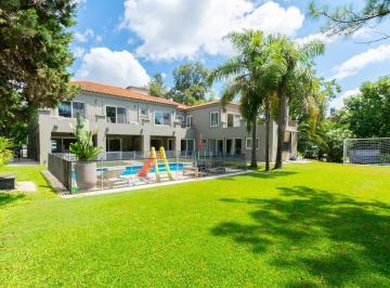 Casa · 480m² · 6 Ambientes · 5 Cocheras · Casa Chalet en Venta en Pacheco Golf Club, General Pacheco, Tigre