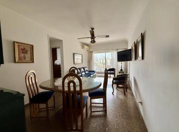 Departamento · 71m² · 4 Ambientes · 1 Cochera · Luminoso 4 Amb. C/dep y Cochera en Pleno Villa Urquiza