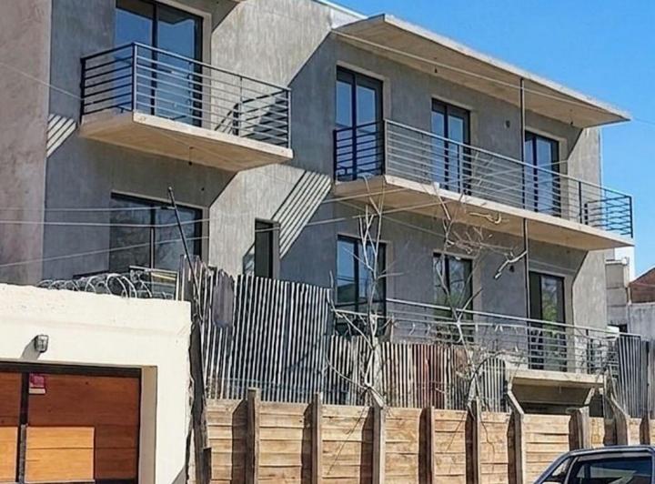 Departamento · 60m² · 2 Ambientes · 1 Cochera