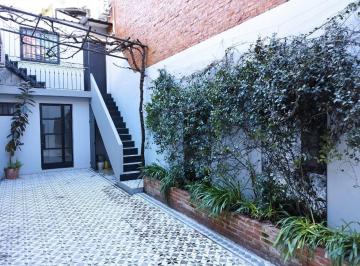 PH · 85m² · 4 Ambientes · Divino PH en Chacarita, Reciclado a Nuevo! 3 Dorm. Luminosos y con Patio