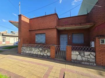 Casa · 85m² · 3 Ambientes · Casa 3 Ambientes con Local a Refaccionar en Venta en Villa Bosch.