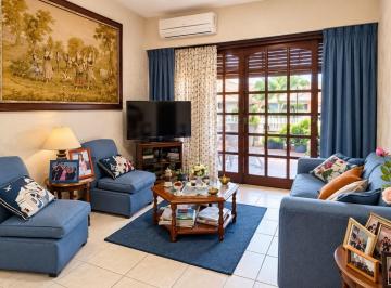 Departamento · 56m² · 3 Ambientes · 1 Cochera · Semipiso 3 Amb Balcon Terraza Cochera Fija