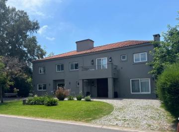 Casa · 480m² · 6 Ambientes · 4 Cocheras · Casa en Venta Ubicado en Pacheco Golf Club (General Pacheco), Zona Norte