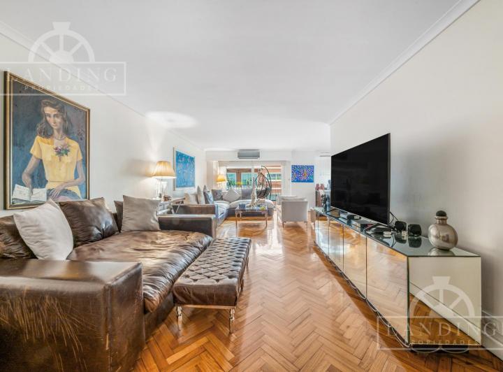 Departamento · 143m² · 4 Ambientes · 1 Cochera