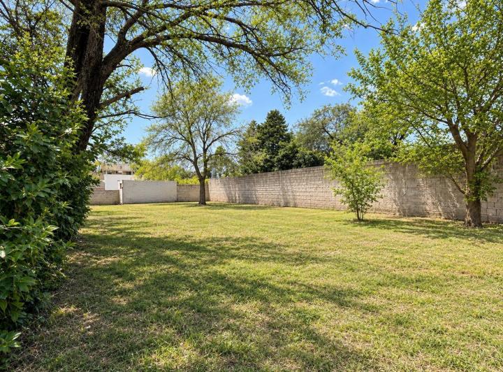 Terreno · 687m²