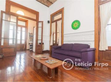PH · 144m² · 4 Ambientes · PH en Balvanera con Terraza, Muy Bien Reciclado, Sin Expensas!
