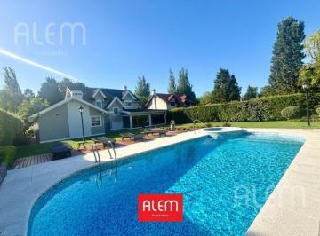 Casa · 200m² · 6 Ambientes · 3 Cocheras · Casa en Venta en Canning | Apto Crédito