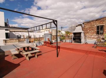 PH · 66m² · 3 Ambientes · Venta PH Tipo Casa de 3 Ambientes con Patio, Terraza y Parrilla – Caseros