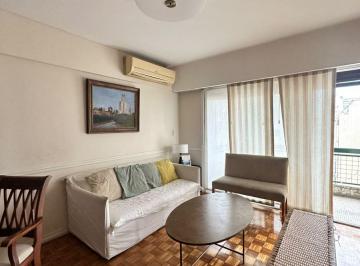 Departamento de 4 ambientes, Recoleta · Recoleta con Cochera y Luz Todo El Dia! 3 Dorm. + Dependencia y Cochera Fija!