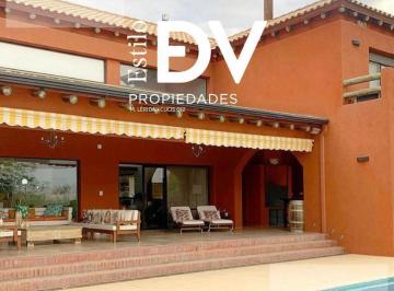 Casa · 5 Ambientes · 2 Cocheras · Casa en Praderas de San Lorenzo