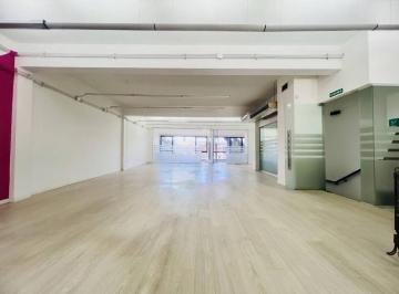 Oficina comercial · 170m² · 5 Ambientes · 1 Cochera · Alquiler - Oficina Comercial - 170 m² Cubiertos - Sobre Av del Libertador - Martinez, San Isidro