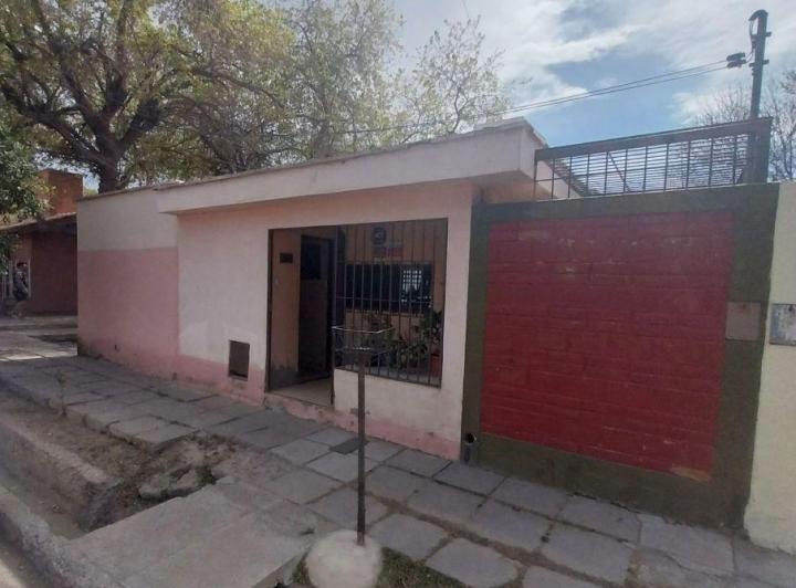 Casa · 165m² · 7 Ambientes · 2 Cocheras