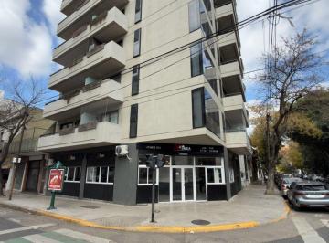 Local comercial · 171m² · Alquiler Local en Esquina de 171 m² Totales con Subsuelo