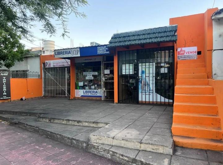 Local comercial · 271m² · 1 Cochera