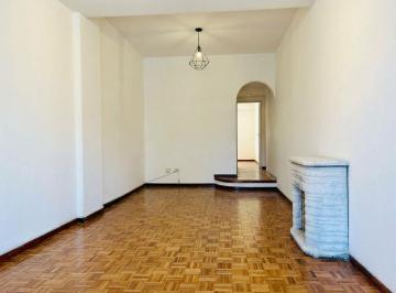 Departamento · 46m² · 2 Ambientes · Dos Ambientes con Balcón y Patio en Caballito