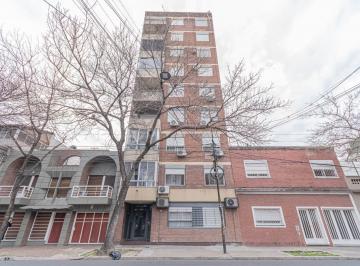 Departamento · 60m² · 3 Ambientes · Departamento 2 Dorm. Alvear Al 200