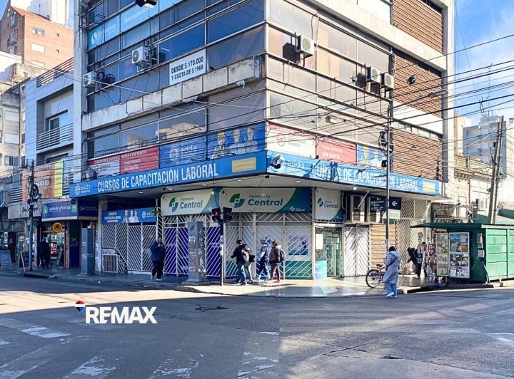Local comercial · 238m²