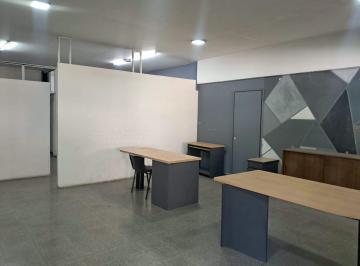 Local comercial · 80m² · 1 Cochera · Alquiler de Local Comercial 80 m² Cub - Ciudad Mza