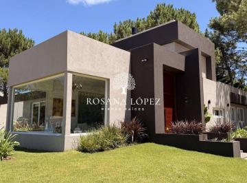 RLB-RLB-140_2 · Casa 4 Dorm.. | Boulevard La Herradura