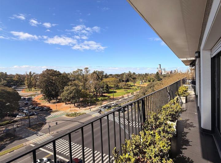 Departamento · 262m² · 6 Ambientes · 1 Cochera