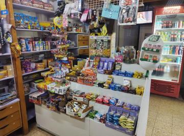Local comercial · 22m² · 1 Ambiente · Local a Calle Apto Multiples Rubros!