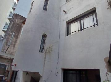 Casa de 6 ambientes, Villa Devoto · Casa en 3 Plantas 4 Dorm. Patio Cochera P/ 2 Autos
