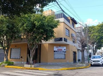 PH · 150m² · 4 Ambientes · 1 Cochera · Ph - Casa Sin Expensas Venta 4 Ambientes Liniers Entrada Independiente Quincho Parrilla Terraza Garaje