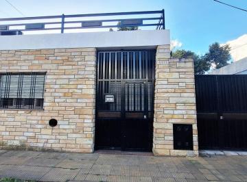 Casa · 148m² · 5 Ambientes · 3 Cocheras · Venta Casa 4 Amb + Dpto Jardin Cochera Moron Sur