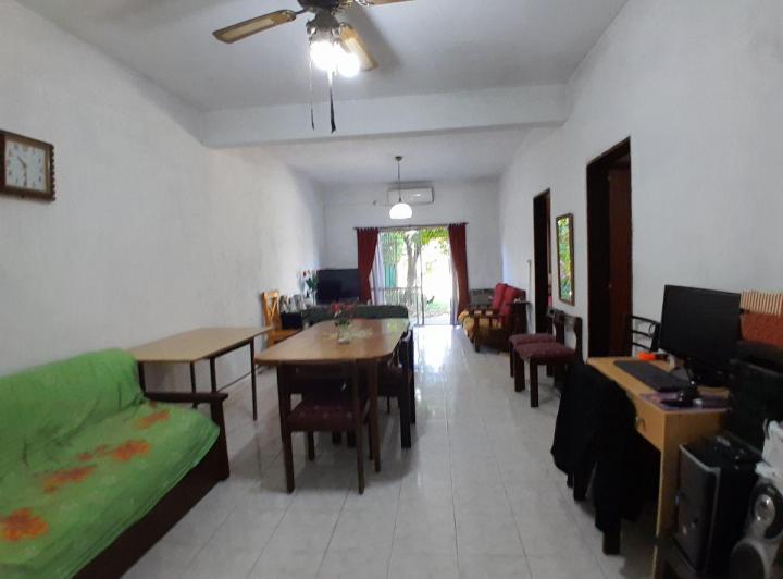 Casa · 256m² · 6 Ambientes · 1 Cochera