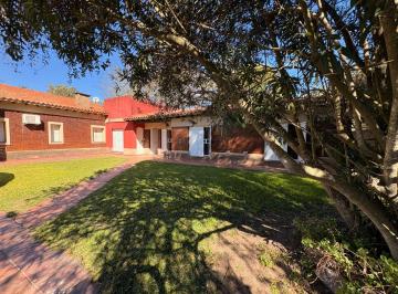 Casa · 316m² · 8 Ambientes · 2 Cocheras · Casa en Venta Sobre La Costanera Corondina