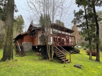 Casa · 147m² · 6 Ambientes · 2 Cocheras · Venta Casa Villa La Angostura