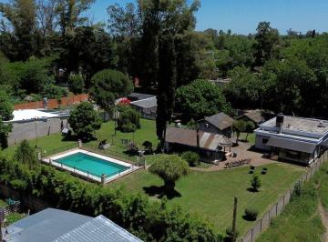 Casa · 150m² · 3 Ambientes · 2 Cocheras · Venta Casa Quinta + Casa Caseros La Reja Moreno