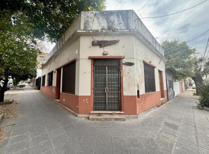 Casa · 169m² · 3 Ambientes · 1 Cochera