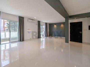 PH · 160m² · 4 Ambientes · Venta PH 4 Amb con Terraza Remodelado Monte Castro