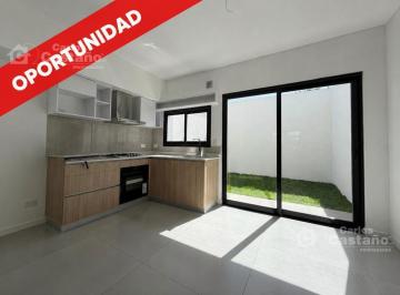 Casa · 110m² · 3 Ambientes · 1 Cochera · Moderno Dúplex a Estrenar, 3/4 Amb. con Jardín en Exc. Ubicación