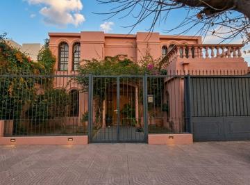 Casa · 255m² · 7 Ambientes · 1 Cochera · Casa en Venta Villanueva Guaymallén - Apta Crédito