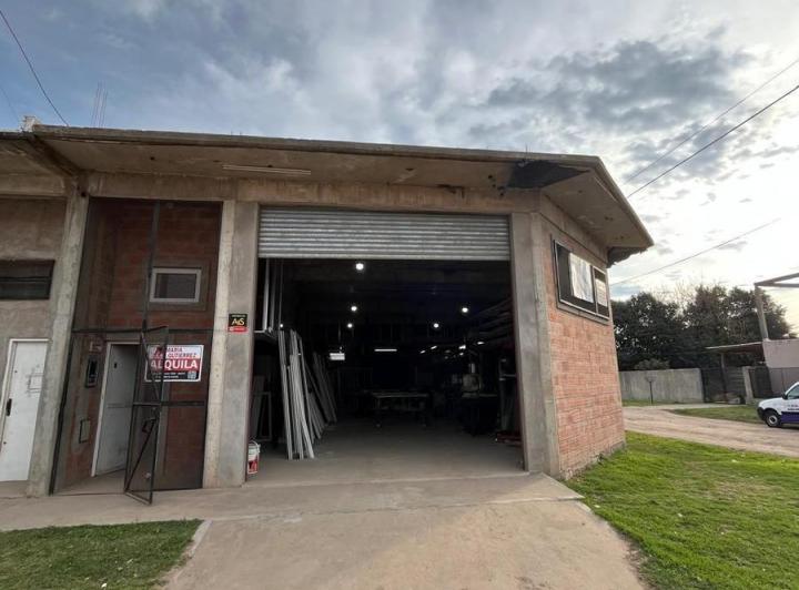 Depósito · 210m²