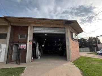 Bodega-Galpón · 210m² · Galpón en Garin